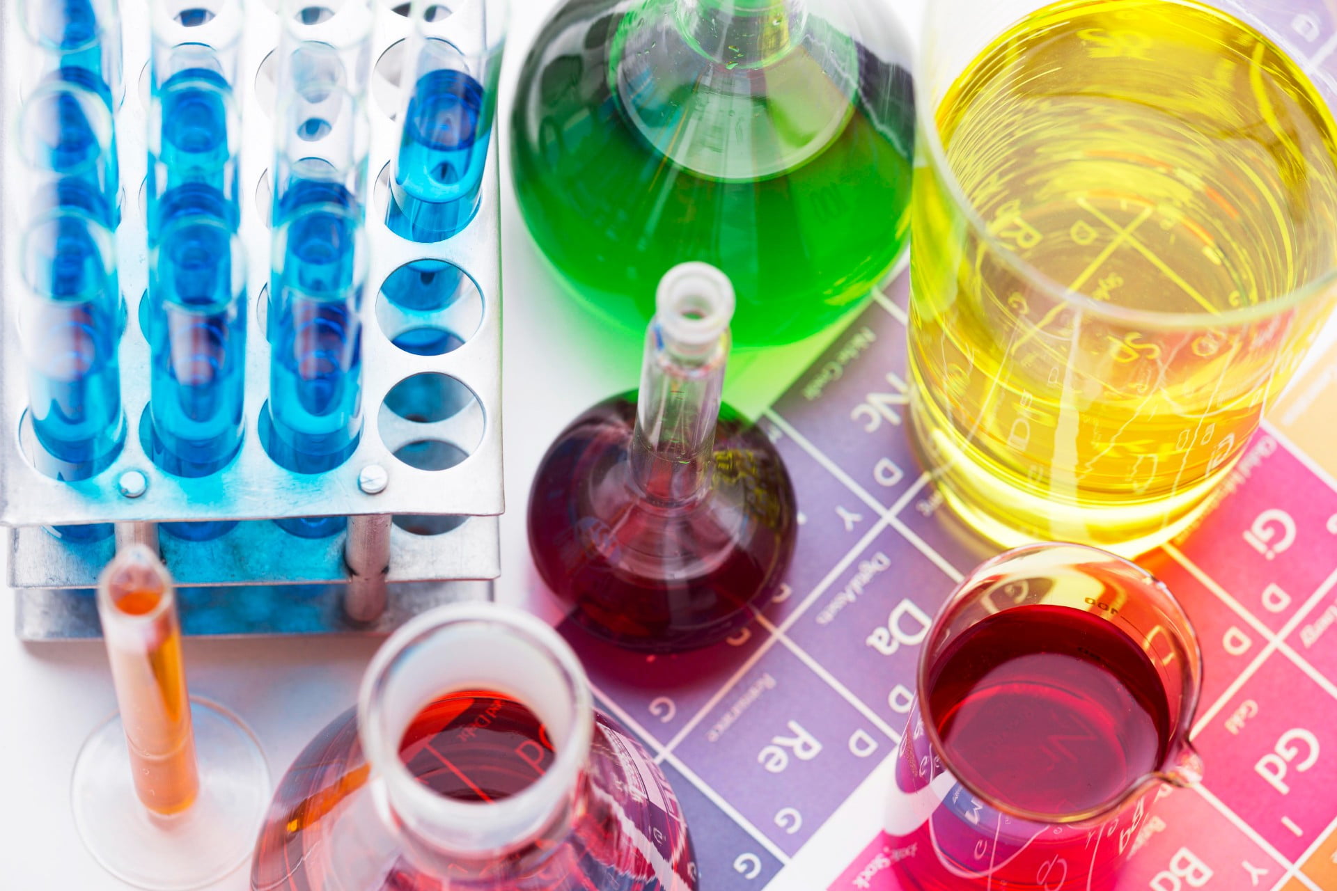 high-angle-science-elements-with-chemicals-assortment